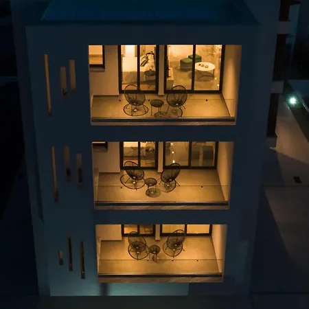 Arcadia 2 101 2 Bed דירה *